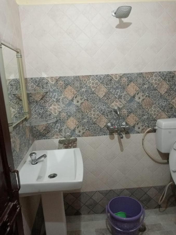 Gangotri Inn Varanasi Eksteriør billede